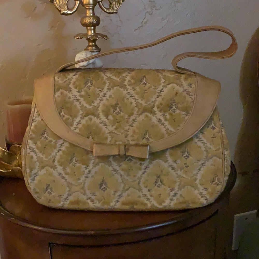 Vintage 1950's Cream Velvet & Leather Bag by Bienen Davis.